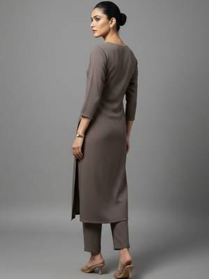 women regular thread work silk crepe workwear kurta with trousers 7