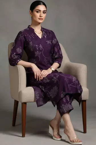 women ethnic motifs printed regular workwear kurta with trousers
