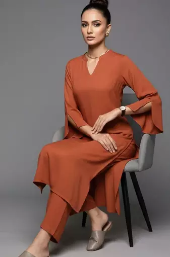 women regular silk crepe workwear kurta with trousers