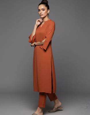 women regular silk crepe workwear kurta with trousers 4