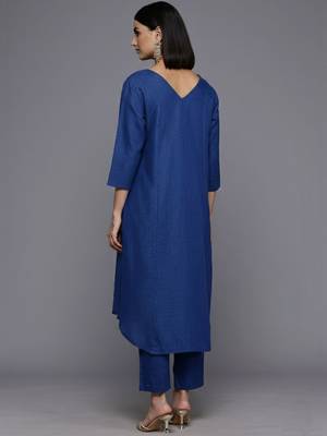 women regular workwear kurta with trousers 6
