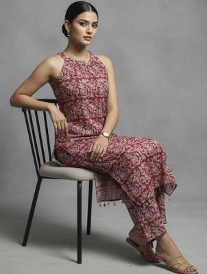 women ethnic motifs printed regular cotton workwear kurta with trousers 1