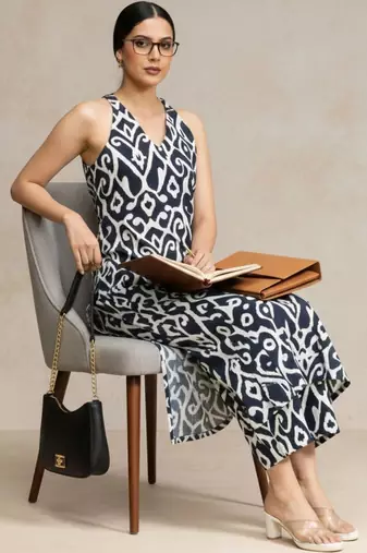 women printed regular cotton workwear kurta with trousers