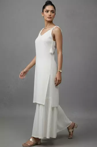 women regular kurti with sharara