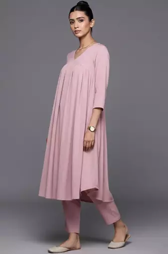women panelled silk crepe workwear kurta with trousers