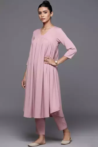 women panelled silk crepe workwear kurta with trousers