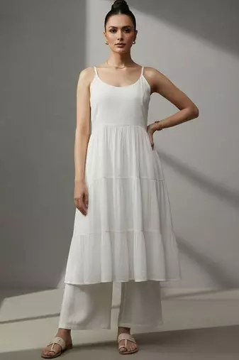 women tiered workwear kurta with palazzos