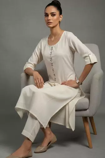 women regular thread work workwear kurta with trousers