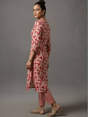 women printed regular thread work workwear kurta with trousers 6