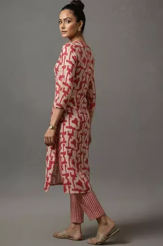 women printed regular thread work workwear kurta with trousers