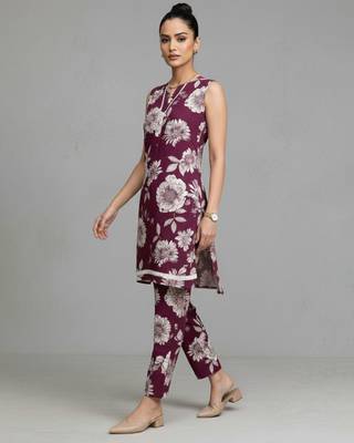 women floral printed regular cotton workwear kurta with trousers 1