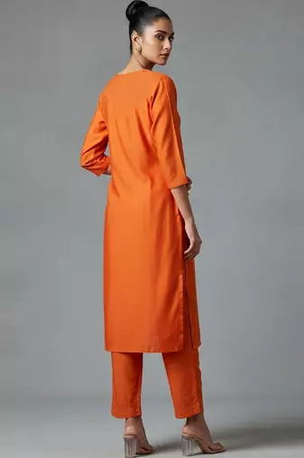 women ethnic motifs embroidered regular thread work workwear kurta with trousers