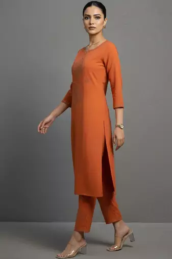 women ethnic motifs embroidered regular thread work workwear kurta with trousers
