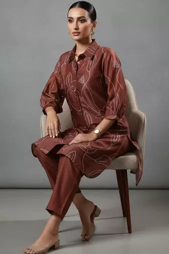 women printed regular chanderi silk workwear kurta with trousers