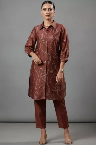 women printed regular chanderi silk workwear kurta with trousers