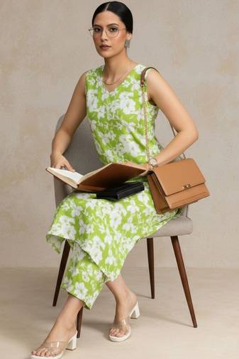 everyday workwear printed floral printed regular kurta with trousers