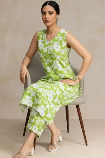 everyday workwear printed floral printed regular kurta with trousers