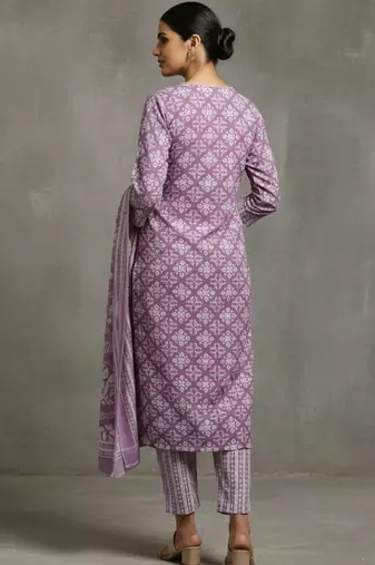 women ethnic motifs printed regular workwear kurta with trousers & with dupatta