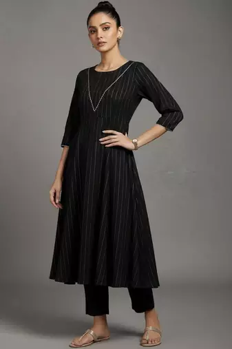 women striped regular thread work silk crepe workwear kurta with trousers