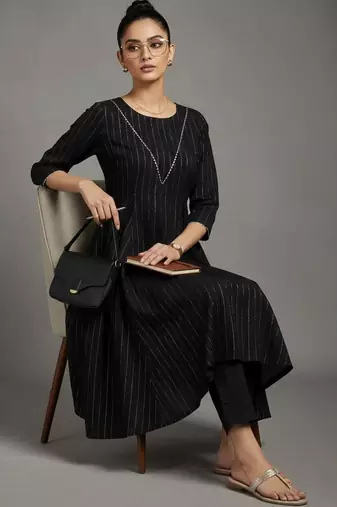 women striped regular thread work silk crepe workwear kurta with trousers
