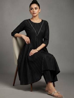 women striped regular thread work silk crepe workwear kurta with trousers 4