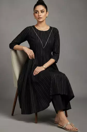 women striped regular thread work silk crepe workwear kurta with trousers