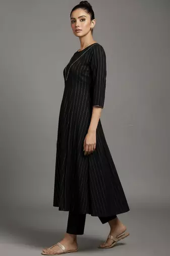women striped regular thread work silk crepe workwear kurta with trousers