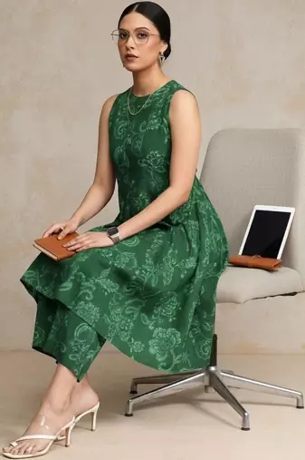 women floral printed urban work kurta with trousers
