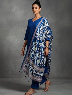 women ethnic motifs ofiice kurta with trousers & dupatta 1