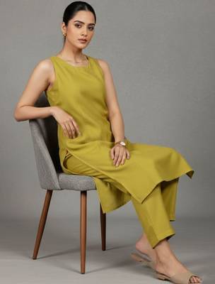 women regular workwear kurta with trousers 1