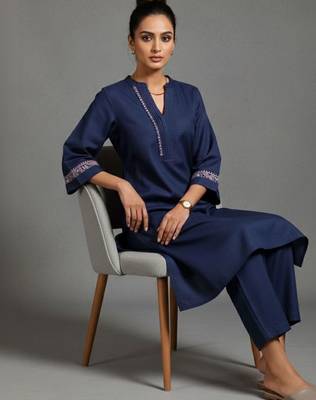 women embroidered thread work smart comfort kurta with trousers 1