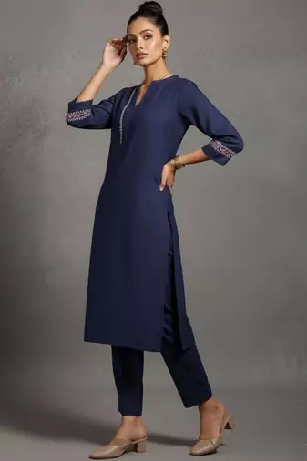 women embroidered thread work smart comfort kurta with trousers