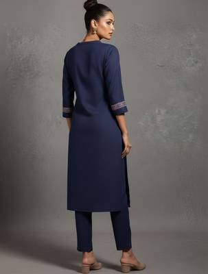 women embroidered thread work smart comfort kurta with trousers 3