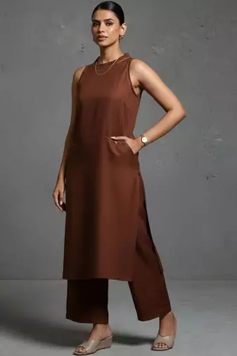 women sleek urban office kurta with trousers