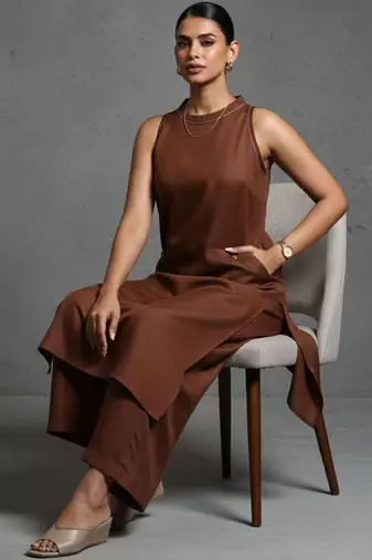 women sleek urban office kurta with trousers