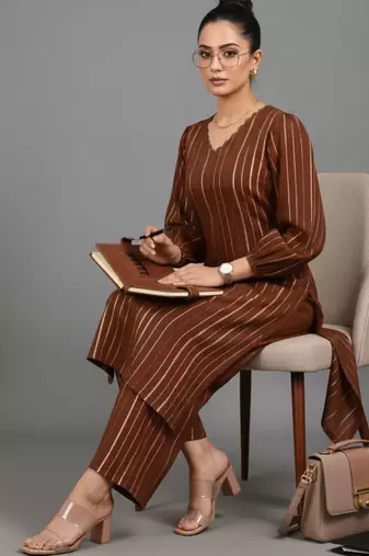 women striped urban sleek silk crepe kurta with trousers