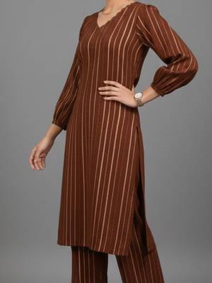 women striped urban sleek silk crepe kurta with trousers 3