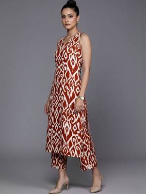 women ethnic motifs printed regular cotton workwear kurta with trousers 1