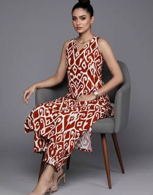 women ethnic motifs printed regular cotton workwear kurta with trousers 5