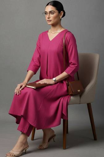 women regular workwear kurta with trousers