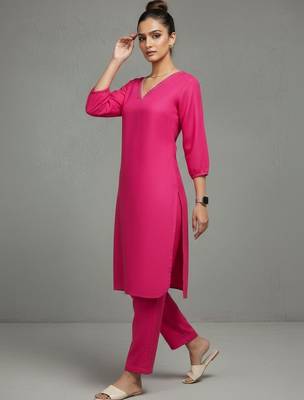 women regular thread work smart office kurta with trousers 6