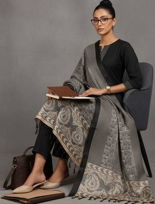 structured women ethnic motifs regular thread work kurta with trousers & with dupatta 4
