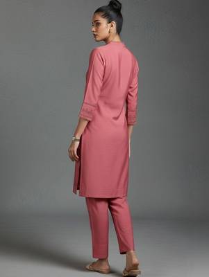 women regular thread work workwear kurta with trousers 5