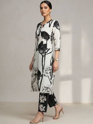 women floral printed regular cotton workwear kurta with trousers 5