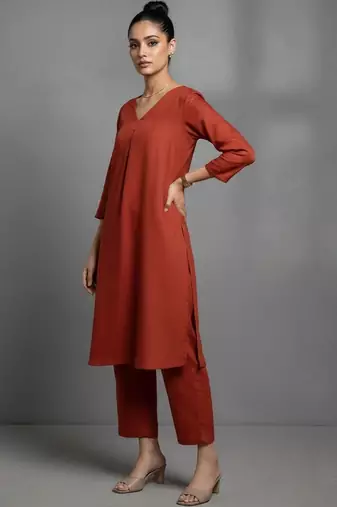 women regular workwear kurta with trousers
