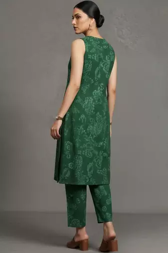 women ethnic motifs printed regular workwear kurta with trousers