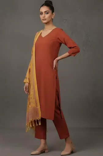 women ethnic motifs sleek kurta with trousers & dupatta