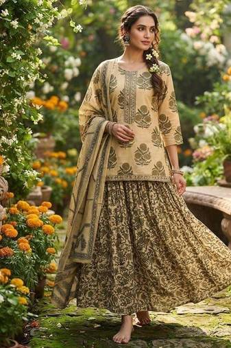 Green cotton floral printed gopi dress style kurta skirt with dupatta