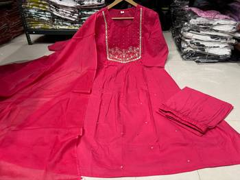 Pink cotton embroidered zari work ethnic kurta set with dupatta 2