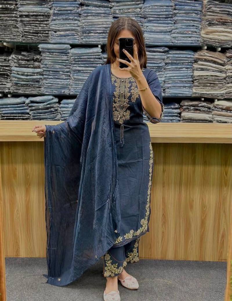 Blue cotton embroidered thread work ethnic kurta set with dupatta